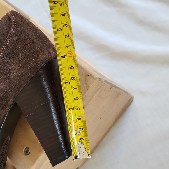 SOFFT size 8 1/2, booties, brown suede #1158 - Picture 5 of 7